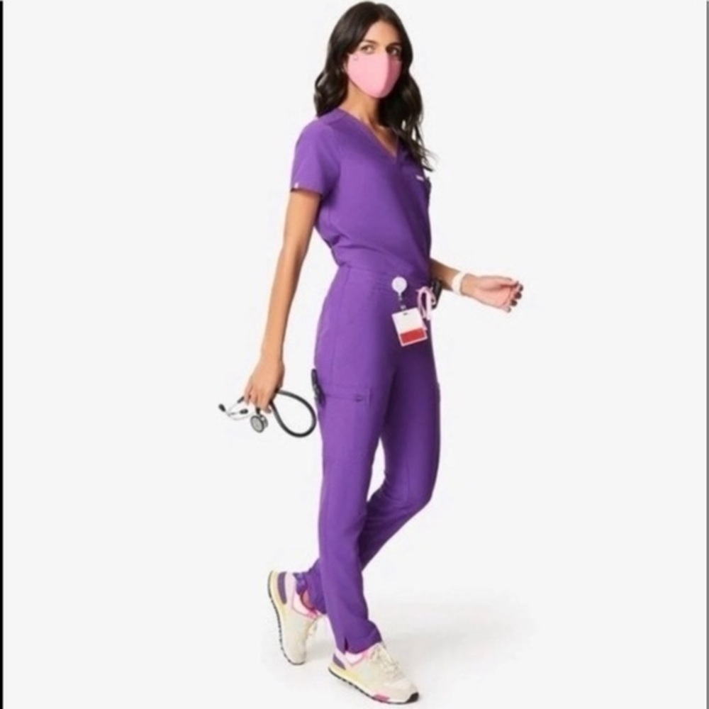FIGS Ultraviolet UV Scrub Set Top And Bottom Size XS LIMITED EDITION SOLD OUT
